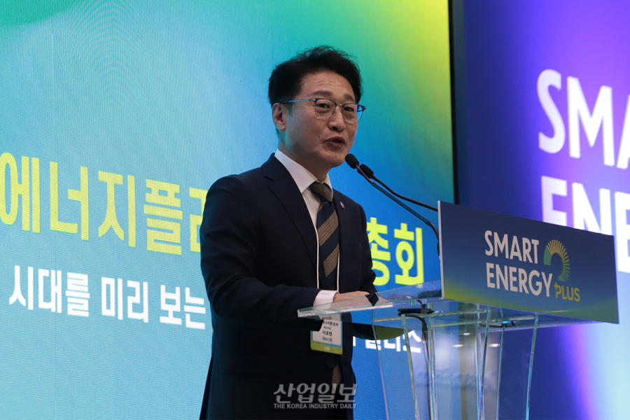 ‘스마트에너지플러스 2025’ 개막…“바야흐로, 전기의 시대”
