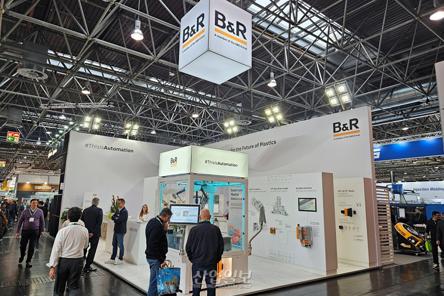 [독일 K 2025 현장] B&R, AI·로보틱스·모션 제어 융합…생산 자동화 지속가능성↑