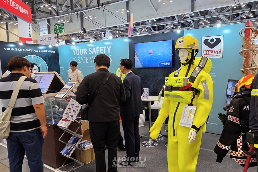 VIKING LIFE-SAVING EQUIPMENT, ‘코마린 2025’서 해양안전 솔루션 선봬