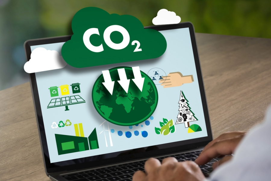 2035 온실가스 감축목표 ‘53~61%’ 확정…산업계는 “전환기 급물살” 경고