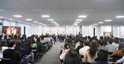 선율로 잇는 장애인식 개선… 코베스트로·화이자·앤시스, 남산서 합동 공연