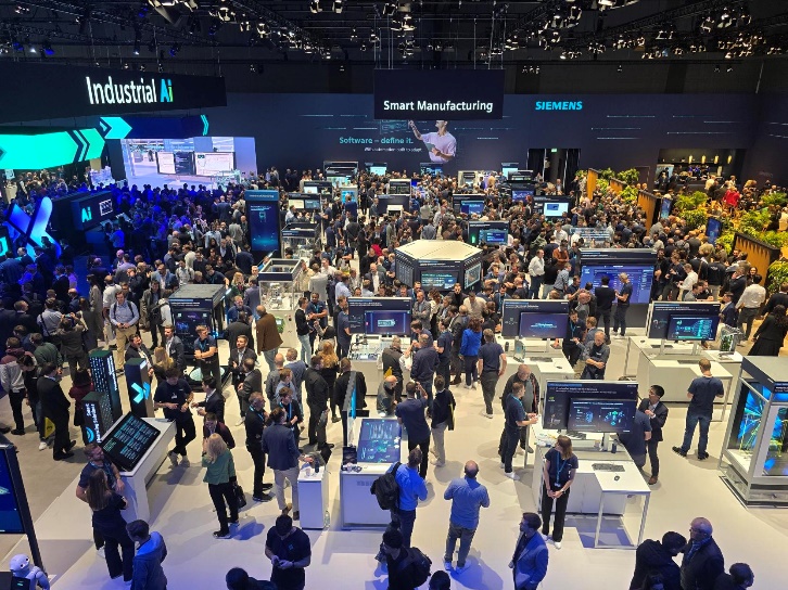 기계가 스스로 목표 찾는다… 지멘스, SPS 2025서 '목표 지향형 자동화' 선봬