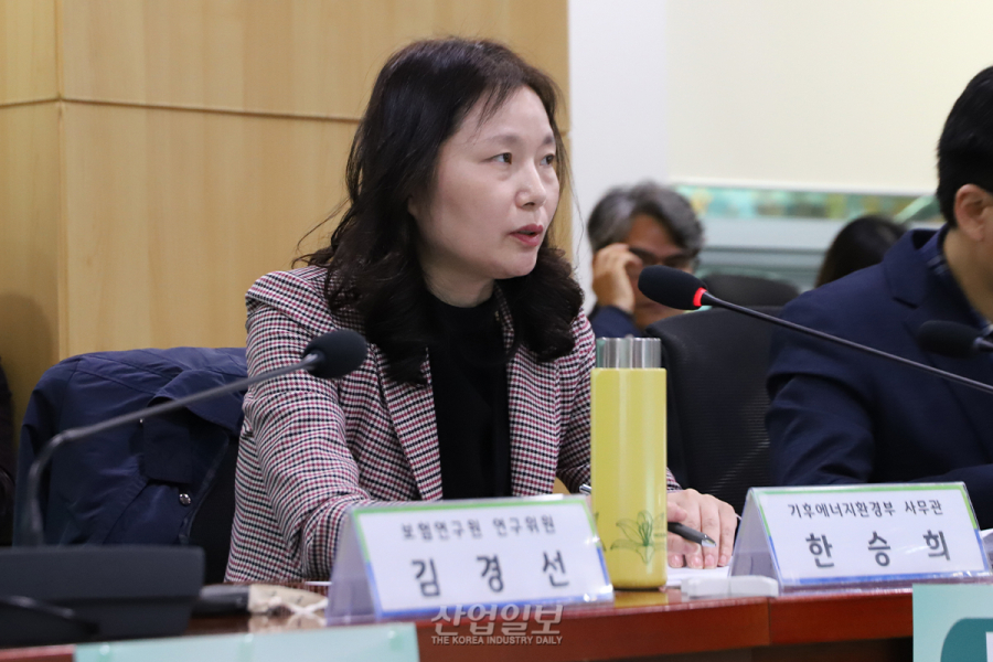 기후부, ‘사전예방’ 중심 기후보험 도입 추진 중…공공 건설근로자 시범사업 설계