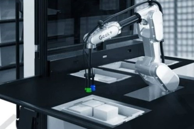 긱플러스, '로봇 암 피킹 스테이션' 공개… 물류 창고 무인화 가속