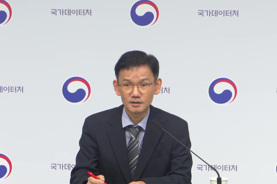 11월 생산, IT 호황 등 업고 0.9% 증가…소매판매는 3.3% 감소