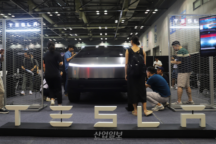 ‘사이버 포뮬러’, 현실이 되다…자율주행 경쟁 본격화