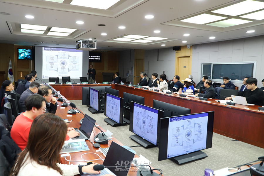 정청래 당대표 “AI 시대를 얼마나 잘 준비하느냐가 국가의 흥망성쇠와 직결될 것”