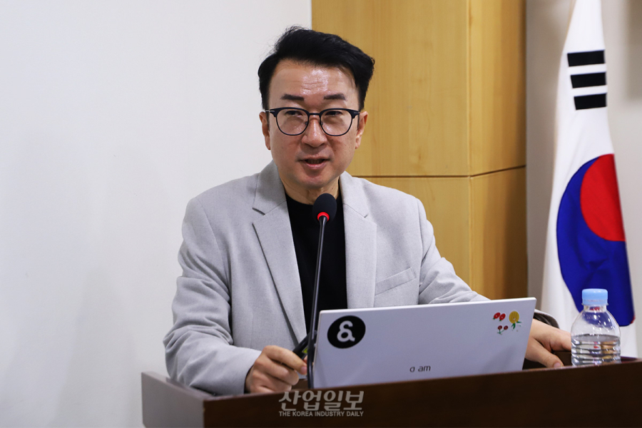 세계 최초 포괄법 ‘AI 기본법’, 산업 현장 “준비 안 됐다”