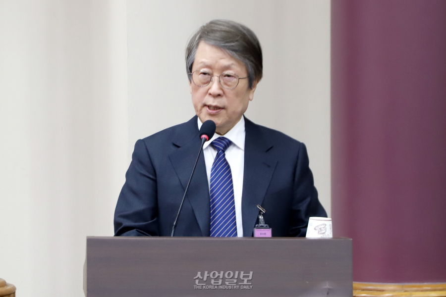 AI시대 맞이해 급증하는 전력 수요, SMR에서 해법 찾아야