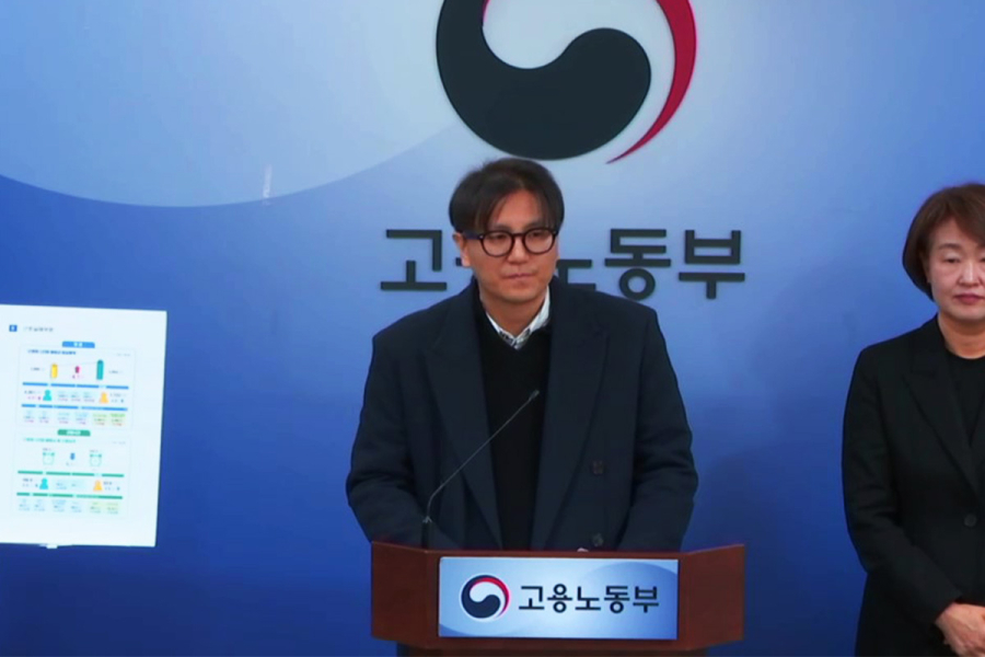 12월 종사자 3만 1천 명 증가…제조업은 1만 3천 명 줄어