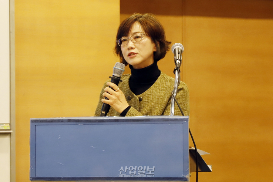 탈탄소 역량 강화하는 기업, 정부 적극 지원