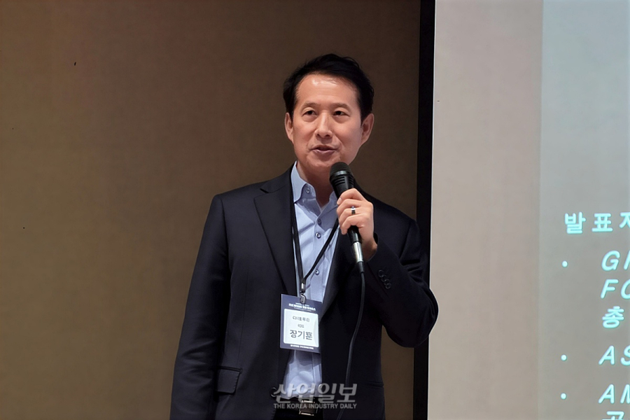 “카페에 휴대폰 두고 다니는 한국… 보안 불감증이 기술 유출 부른다”