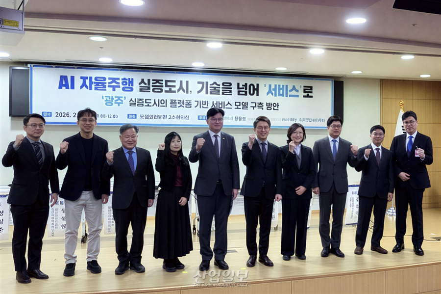 “심야 도심 누비는 ‘택시’가 자율주행 핵심”… 카카오모빌리티, ‘데이터 휠’ 돌린다