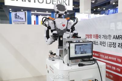다관절 로봇 결합 AMR로 다양한 공정 대응