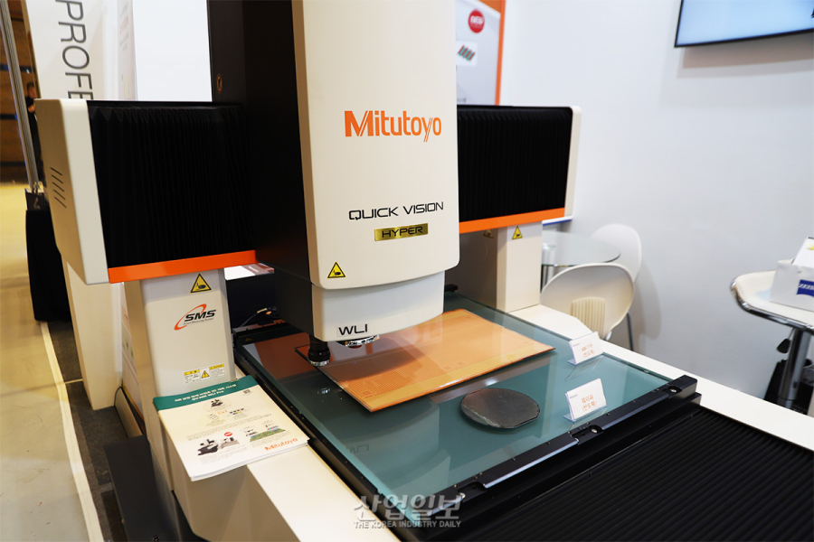 한국미쓰도요, ‘세미콘 코리아’서 NIR 비접촉 3D 계측 장비 선보여