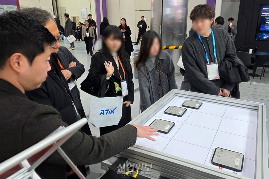 Beckhoff, '공중 부양' 이송 기술 공개… 반도체 클린룸 '게임 체인저’