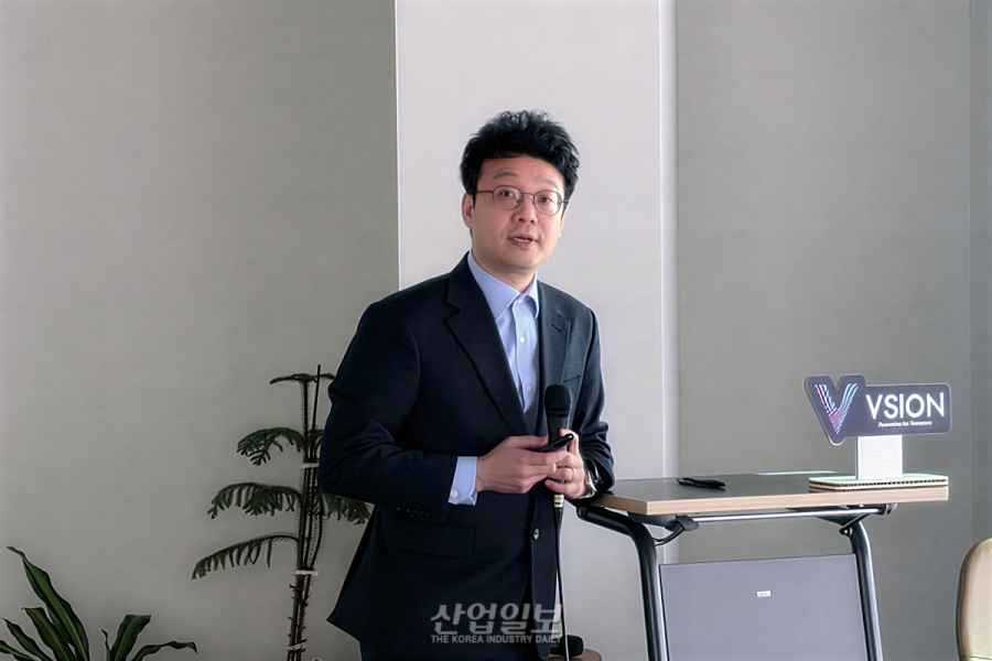 뷰전, 0.01초 만에 투명도 조절하는 ‘스마트 윈도우’ 공개… “글로벌시장 정조준”