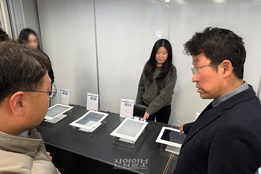 뷰전, 0.01초 만에 투명도 조절하는 ‘스마트 윈도우’ 공개… “글로벌시장 정조준”