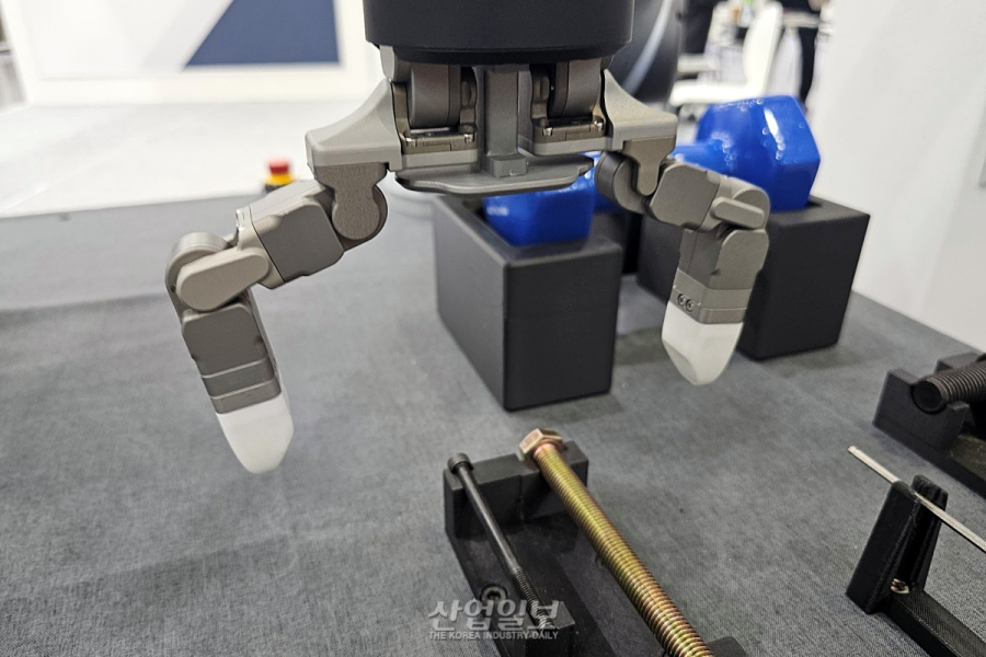 테크맨 로봇·테솔로, AW 2026서 다품종 소량생산 대응 협동 로봇 자동화 솔루션 공개