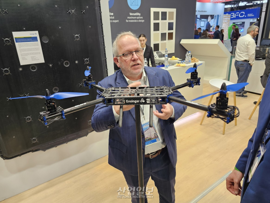 [JEC WORLD 2026] 엔싱거, 열가소성 복합소재 설계 유연성으로 승부수