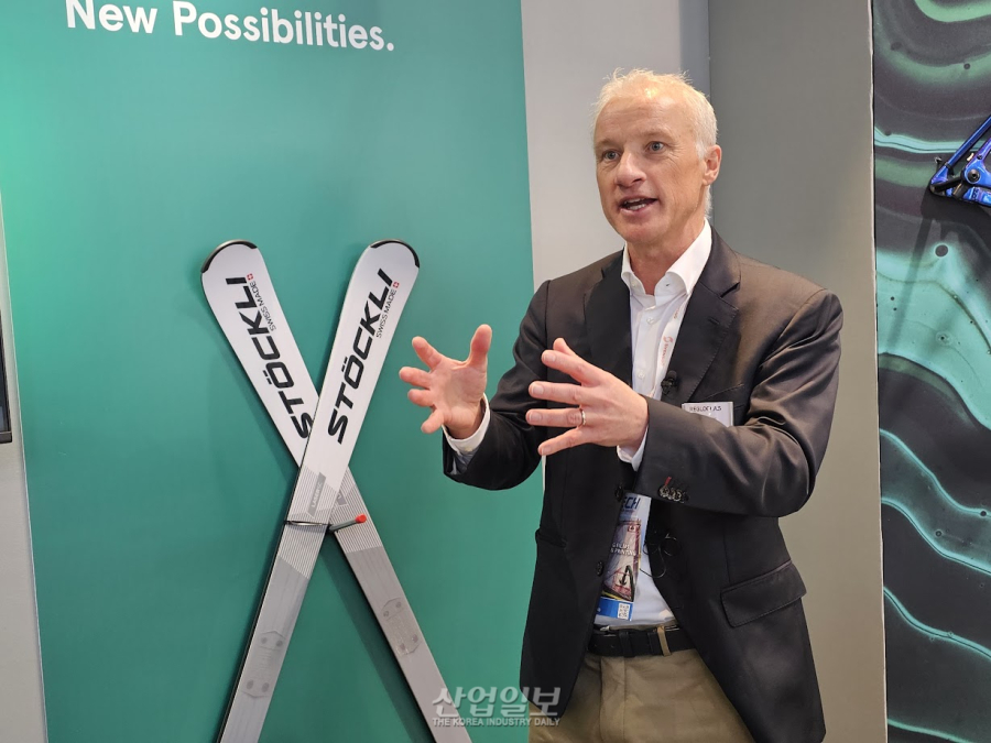 [JEC WORLD 2026] 레글로플라스, 가압수 기술로 복합소재 수율 혁신…0.1°C 정밀 제어 솔루션 선보여