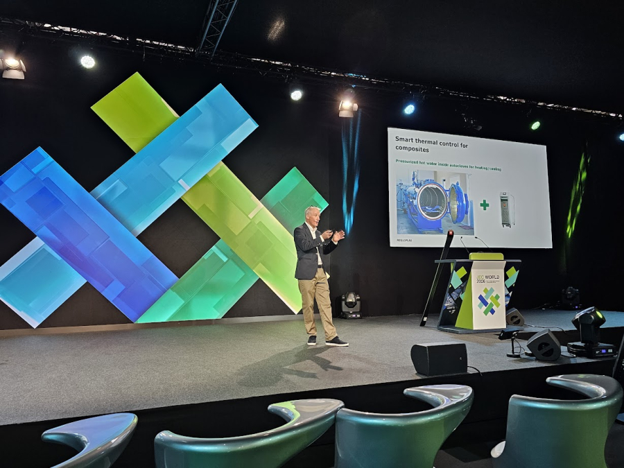 [JEC WORLD 2026] 레글로플라스, 가압수 기술로 복합소재 수율 혁신…0.1°C 정밀 제어 솔루션 선보여