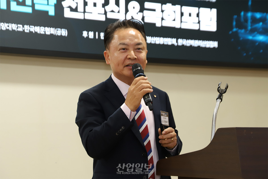 원자력추진선·북극항로…핵심은 ‘사람’에 달렸다