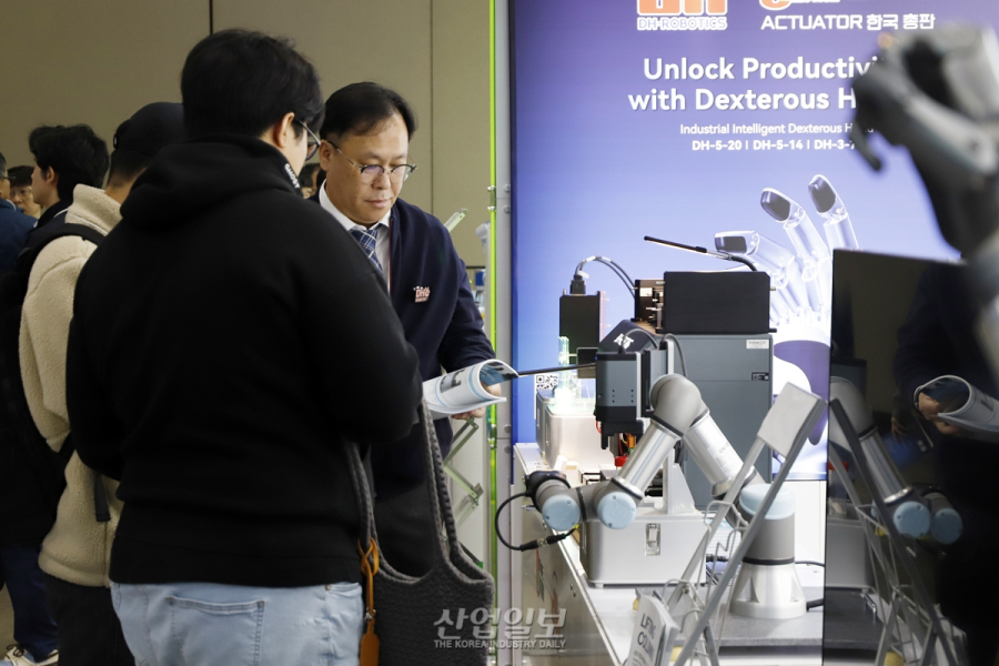 2026 로보월드 '로봇 정책의 종착지는 결국 현장'