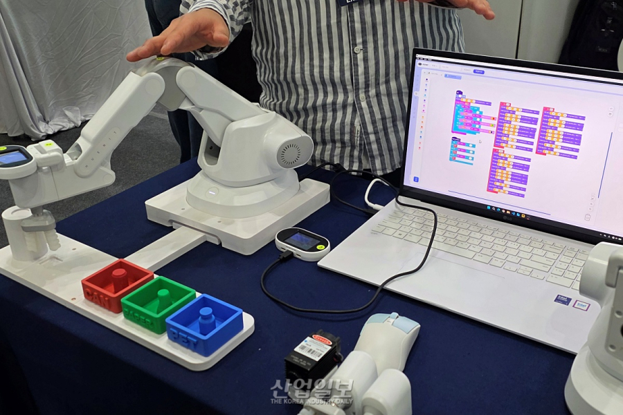 “코딩부터 자동화까지”…엠에스엔 코리아, 다기능 AI 로봇 ‘휴닛’ 선봬