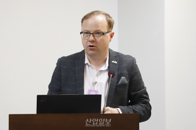 재생에너지와 핵발전, 에너지 전환 과정에서 공존은 사실상 ‘불가능