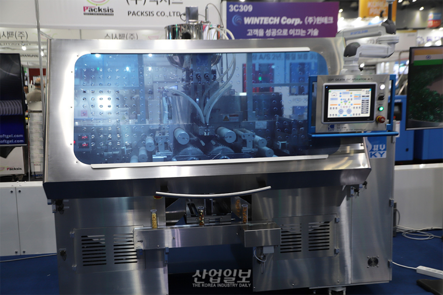 [KOREA PACK & ICPI WEEK 2026] 6RPM 고속 생산·안정성 확보한 ‘연질 캡슐 자동 성형기’