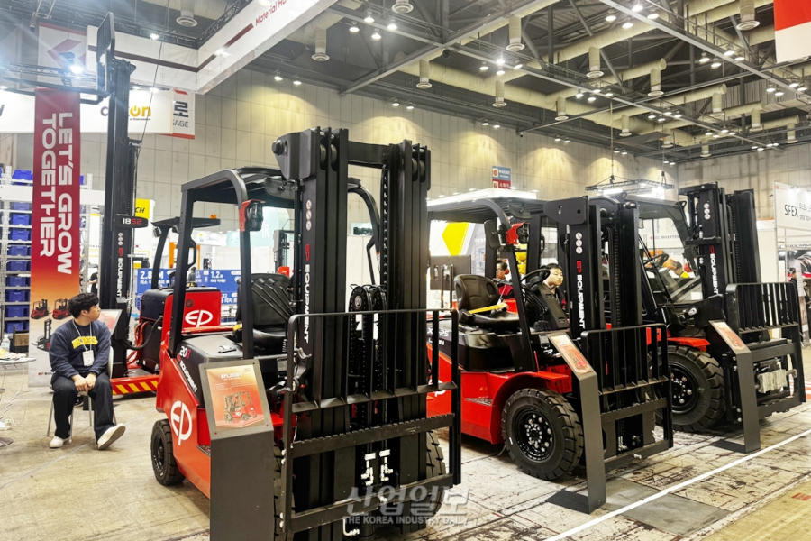 [KOREA PACK & ICPI WEEK] EP 이큅먼트 리튬이온 물류 장비 라인업 구축