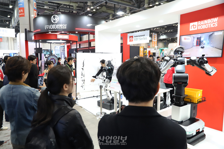 레인보우로보틱스, 심토스서 산업용 양팔 로봇 ‘RB-Y2’ 첫선