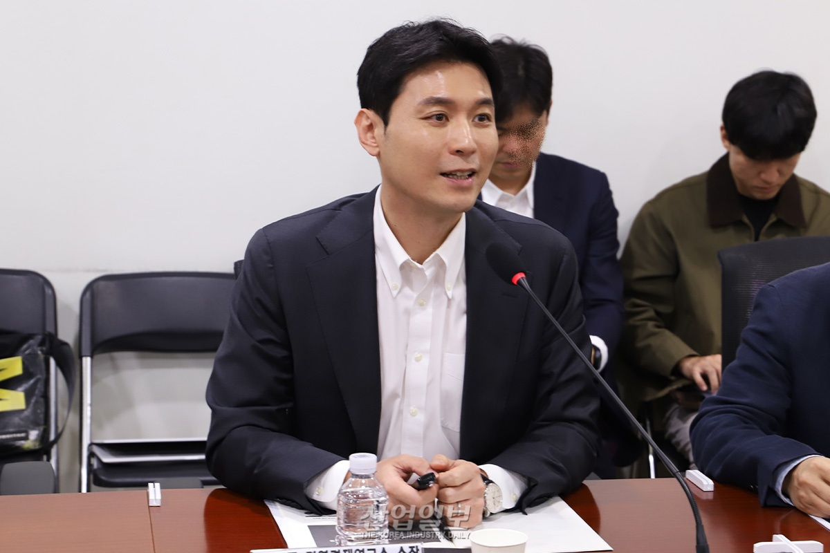 AI, LLM 넘어 ‘피지컬 AI’로 주도권 이동