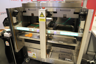 시간당 패티 200개·전 500개 조리하는 ‘자동 그릴 로봇’