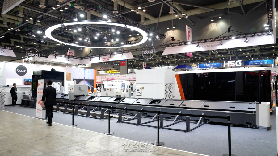 [SIMTOS 2026] 판금 가공의 진화…보더레이저, '절단·용접·절곡' 통합 제어 체계 구축