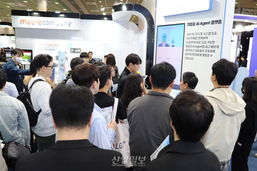 삼성SDS, AI 에이전트 플랫폼 ‘패브릭스’ 소개…업무 설명하면 AI 비서 ‘뚝딱’