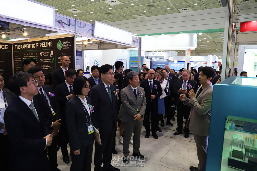 ‘바이오코리아 2026’ 코엑스서 개막…AI 신약개발부터 글로벌 협력까지 한자리에
