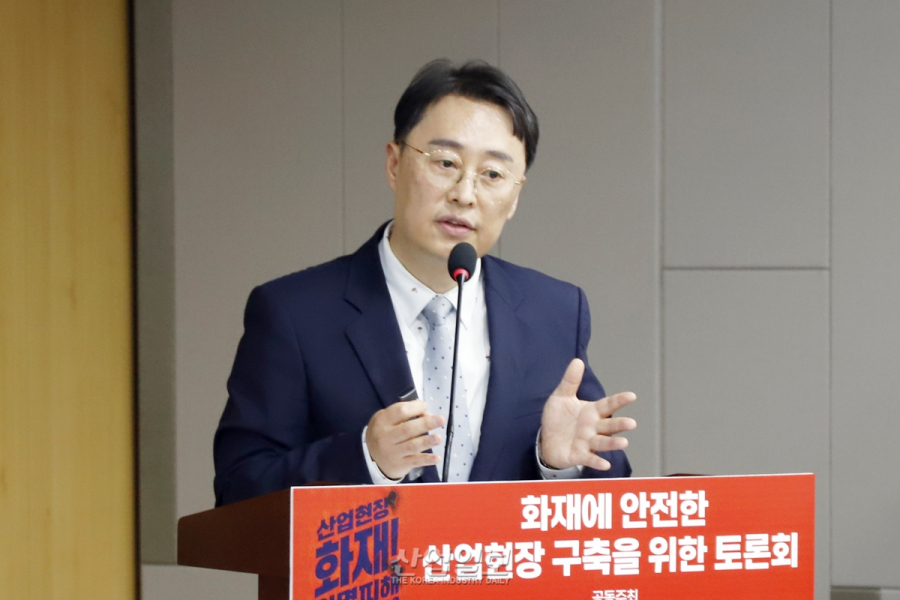 산업현장에 사용되는 샌드위치 패널, 시스템 단위로 안전성 검증해야