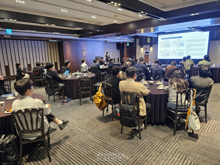 “유리 인터포저 기반 첨단 패키징 공정 주목”…Moldex3D 세미나서 언더필·워페이지 해석 기술 공유