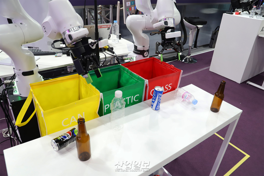 컨피그, 데이터 수집부터 로봇 학습까지…자동화 장벽 낮춘다