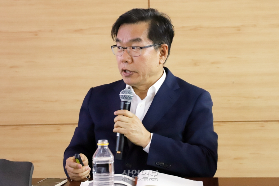 에너지정책, RE100 탈피해 무탄소 에너지 정책으로 방향 전환해야
