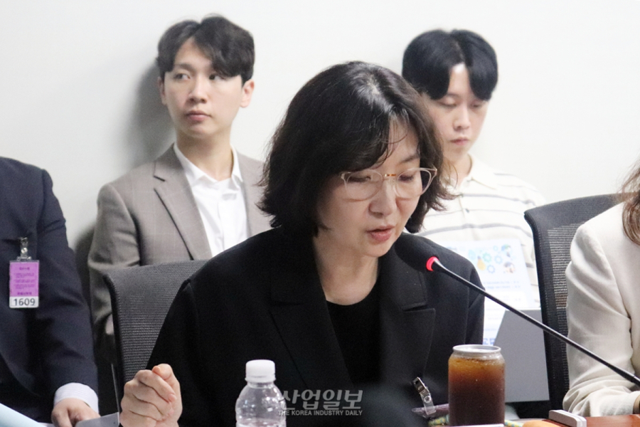 소상공인·중소기업인 맞춤형 AI 단일 통합법 필요