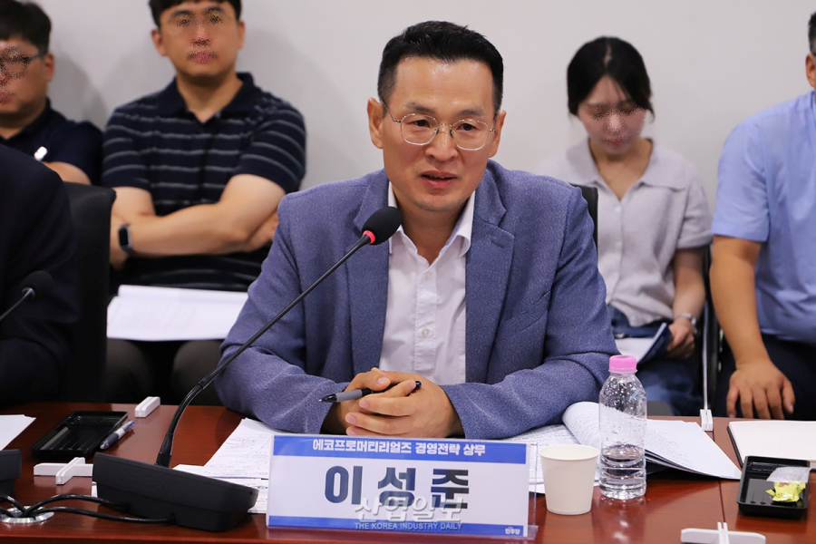 [핵심광물 공급망①] 첨단산업의 ‘아킬레스건’…공급망 안정 열쇠로 떠오른 재자원화