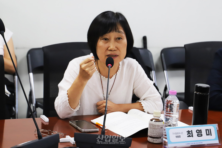계정 정지·과도한 수수료·책임 회피까지, 플랫폼 노동자들이 말하는 ‘혁신’의 민낮
