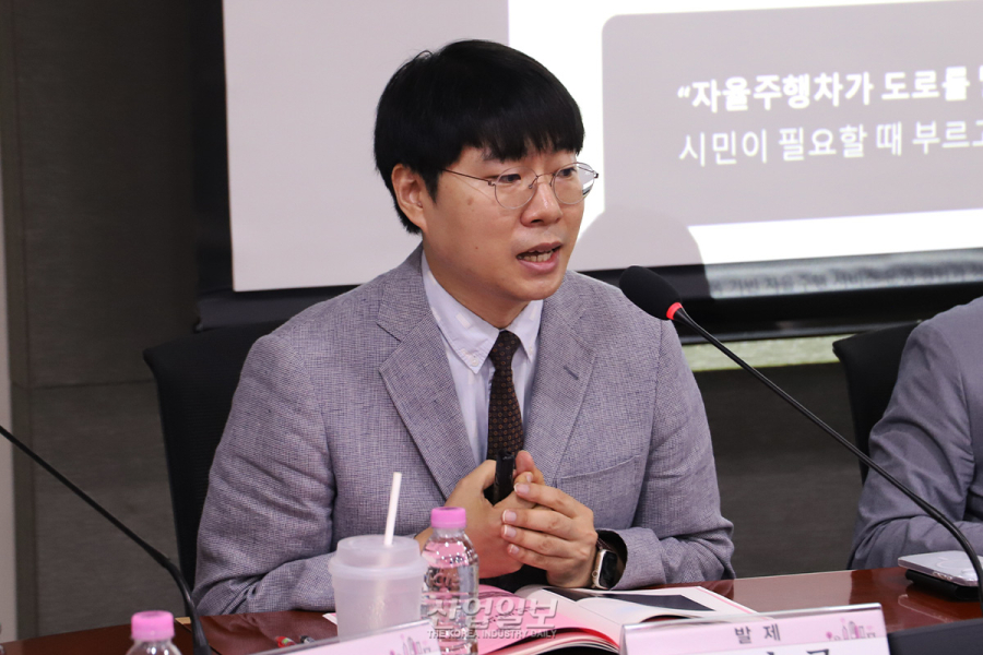 자율주행, 기술 완성만으론 부족…상용화는 서비스 경쟁