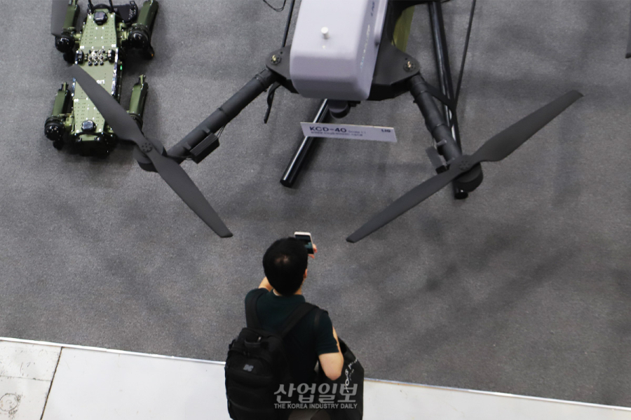 ‘UWC X CIMEX 2026’ 개막, 드론·로봇·국방AI 한자리에