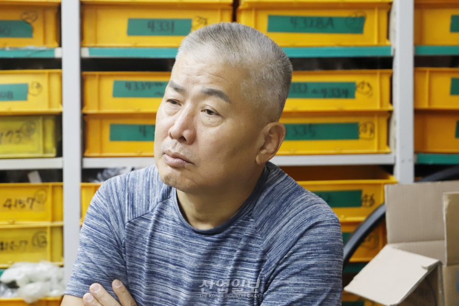 [산업의 뿌리를 묻다] 거래는 지키고 방식은 바꿨다…패킹·씰 기업 에스제이패킹의 33년