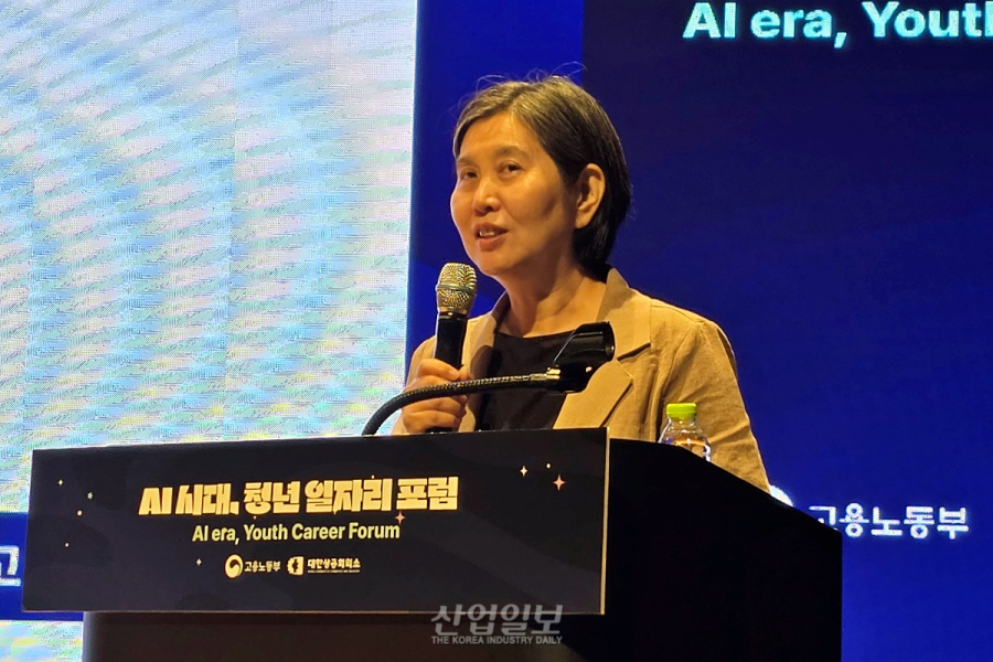 “초급 실무는 AI가”…청년 ‘학습 구간’ 사라진 노동시장, 시장 실패 경고