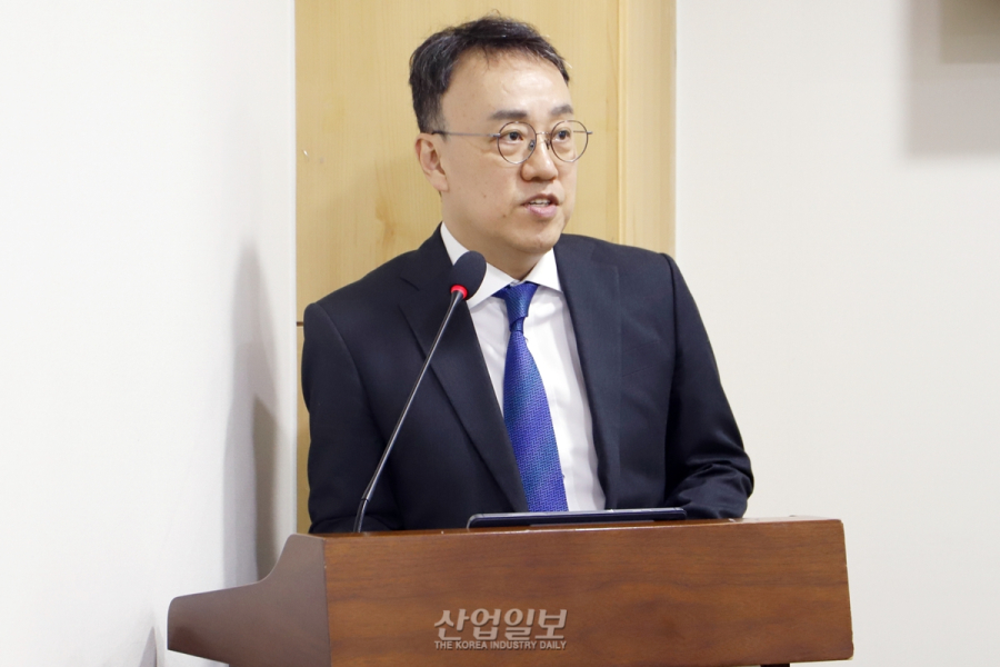 에너지 전환의 기준 ‘산업 경쟁력’ 돼야
